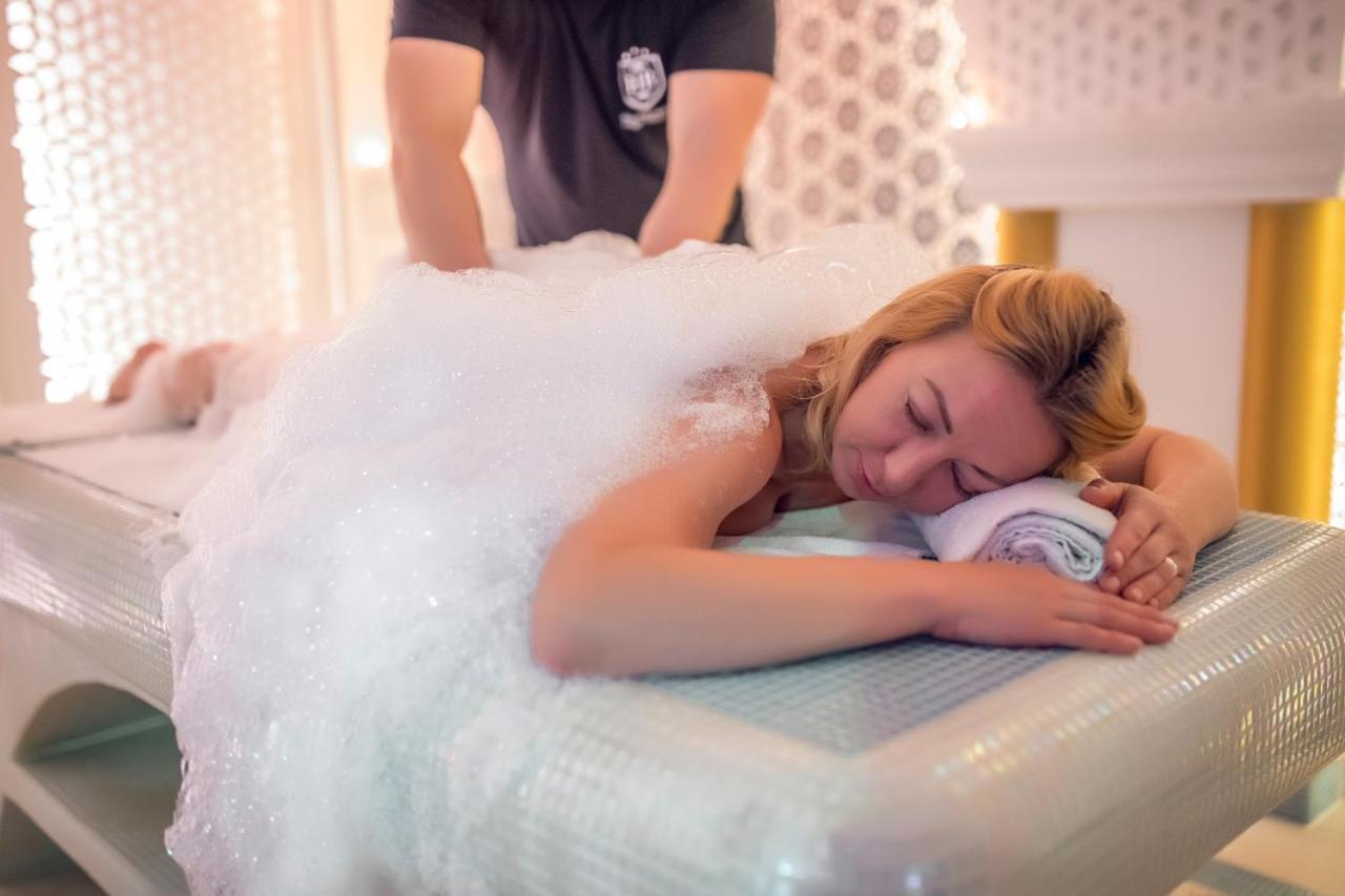 Hotel Bialowieski Conference, Wellness & Spa Białowieża Buitenkant foto