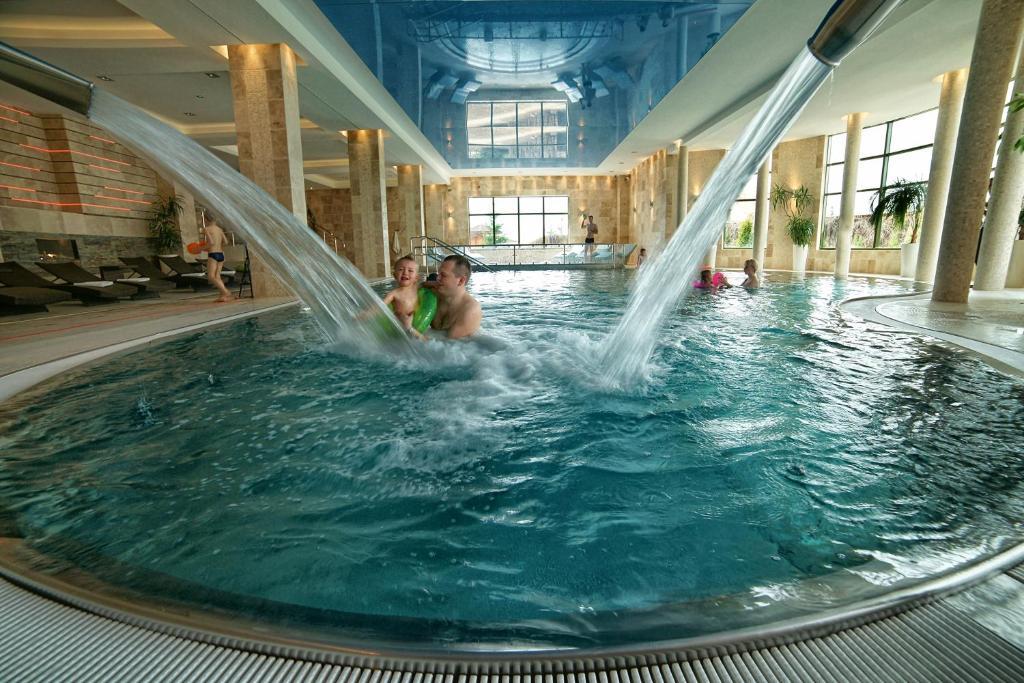 Hotel Bialowieski Conference, Wellness & Spa Białowieża Buitenkant foto